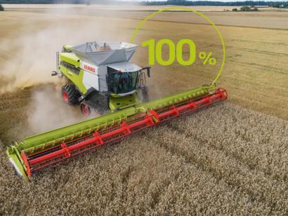 Leikkuupuimuri Cemos Auto Professional -järjestelmällä, taustalla lukee 100 %.
