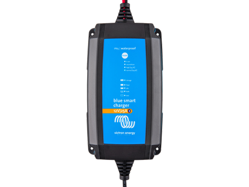 Victron Blue Smart IP65 12V 25A akkulaturi, Bluetooth
