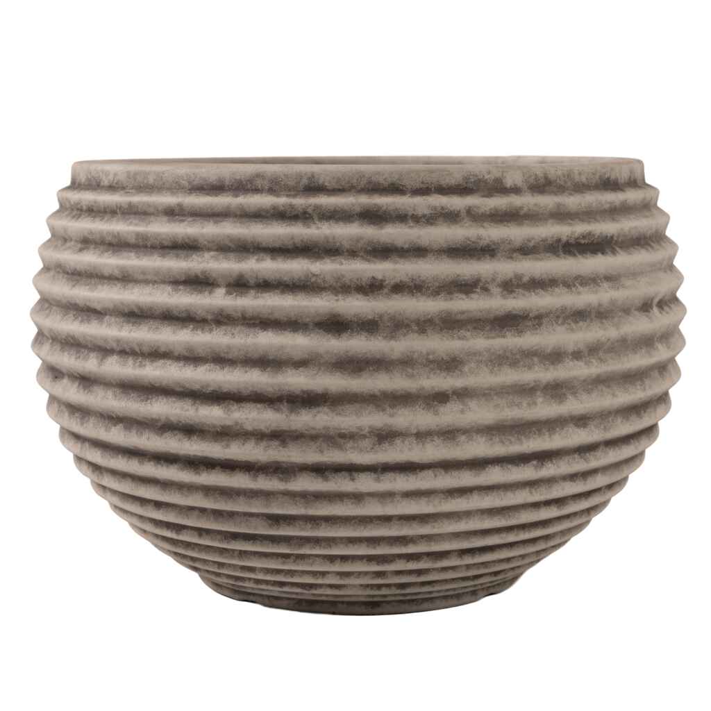 Harmaa ruukku pihaan ja puutarhaan