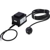 Muuntaja lämmitettävälle juomakupille