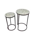 Sivupöytä kukkaniitty