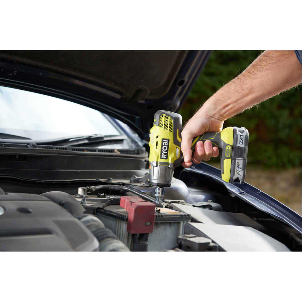 Akkumutterinväännin RYOBI R18IW3-120S SET