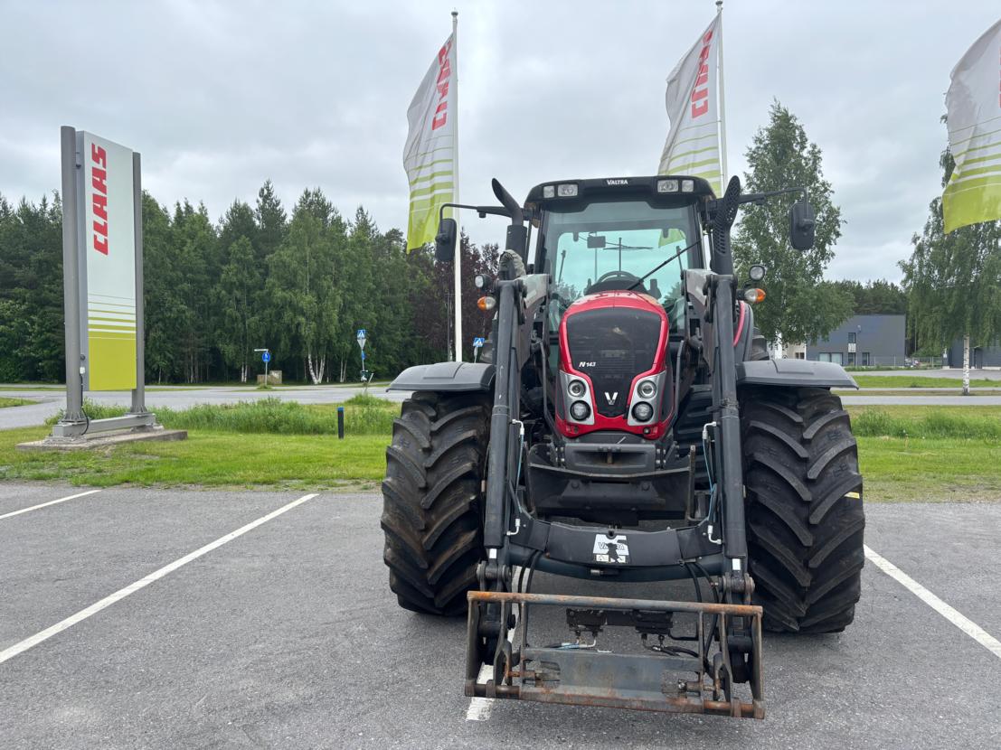 Valtra N143 Hi Tec