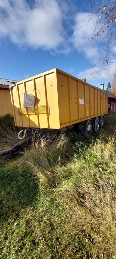 Muu Merkki Savunen 3-akselinen 31m3