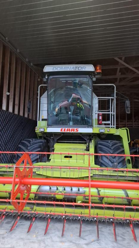 Claas Dominator 140 3,9 Pöytä