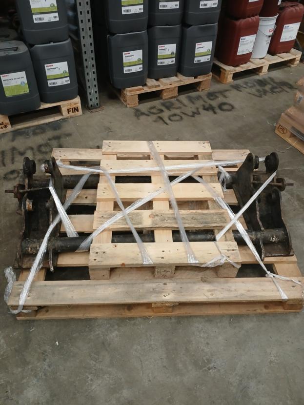 Traktorivarusteet Isme Vila Levy