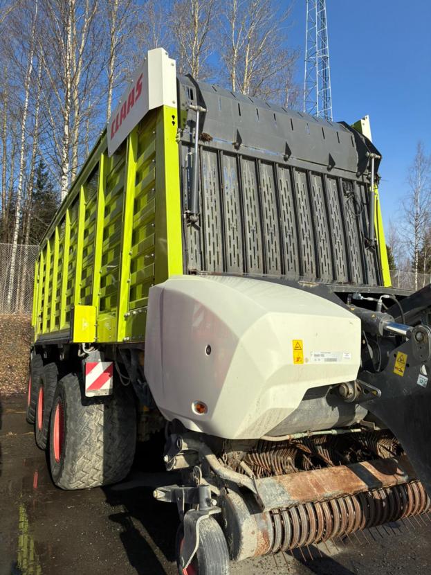 Claas Cargos 9600 Tridem