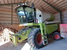 CLAAS AVERO 240