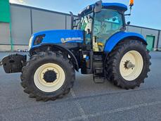 NEW HOLLAND T7.235