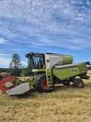 CLAAS AVERO 240