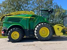 JOHN DEERE 8300