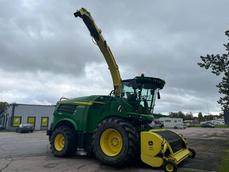 JOHN DEERE 8300