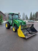 JOHN DEERE 4520